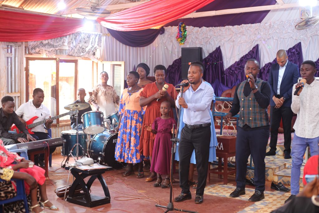 Idara ya Praise and Worshp ya E.I.C 22