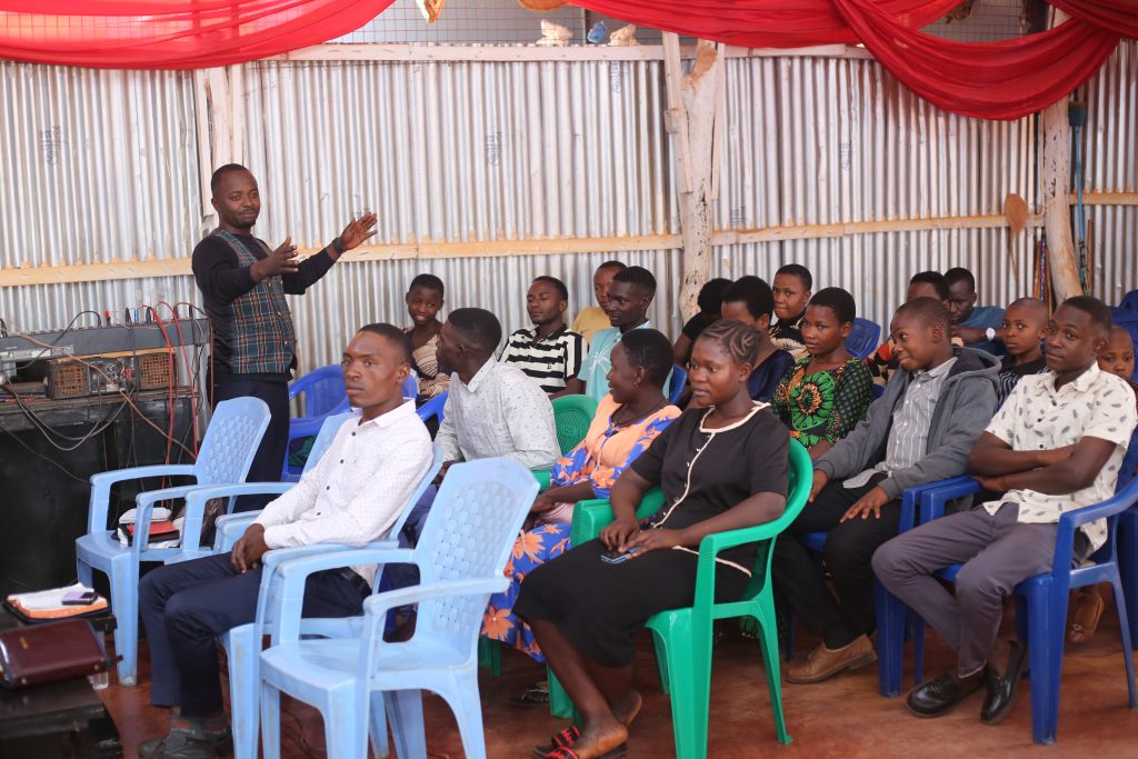 Idara ya Vijana Ikingozwa na Mtumishi Alex(1)